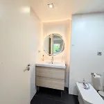 Bright 2 Bedroom With 2 Terraces Pool And Parking Near Diagonal Mar * 圣阿德里安-德贝索斯