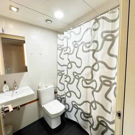 Bcn Forum Pool And Parking Included 5min * Sant Adria de Besos
