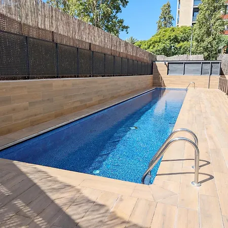 Barcelona Forum Pool And Parking Included And 5min