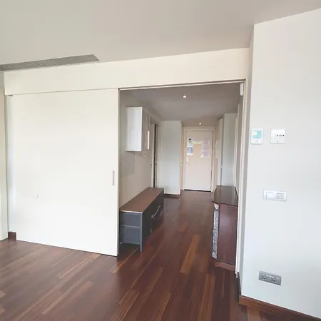 Barcelona Forum Pool And Parking Included And 5min Apartment