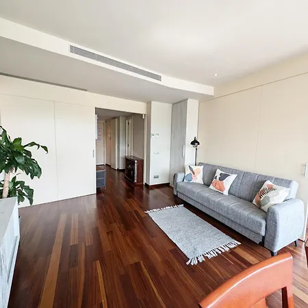 Barcelona Forum Pool And Parking Included And 5min Apartment