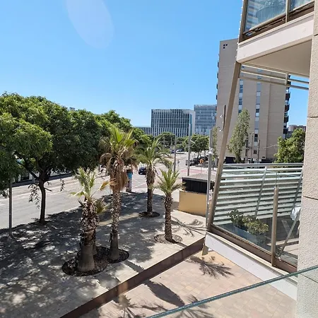 Barcelona Forum Pool And Parking Included And 5min * Sant Adria de Besos