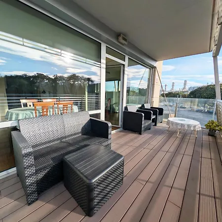 Bright 2 Bedroom With 2 Terraces Pool And Parking Near Diagonal Mar Daire