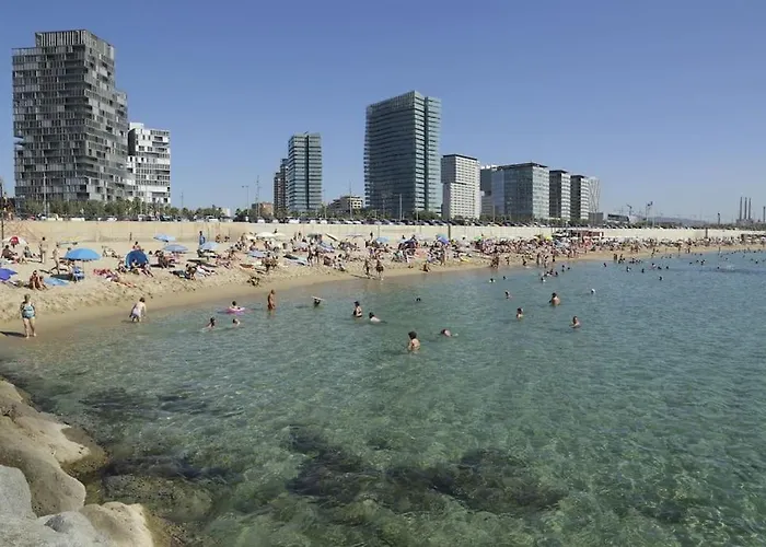 Bright 2 Bedroom With 2 Terraces Pool And Parking Near Diagonal Mar Daire *