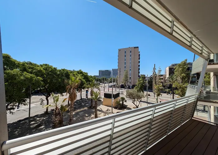 Bright 2 Bedroom With 2 Terraces Pool And Parking Near Diagonal Mar Daire Sant Adria de Besos