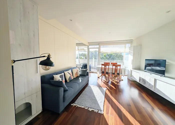 Daire Bright 2 Bedroom With 2 Terraces Pool And Parking Near Diagonal Mar Sant Adria de Besos