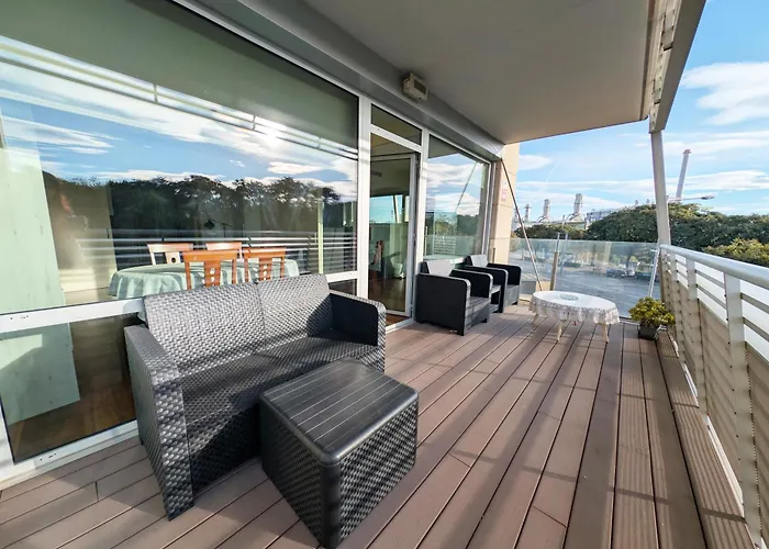 Bright 2 Bedroom With 2 Terraces Pool And Parking Near Diagonal Mar Daire